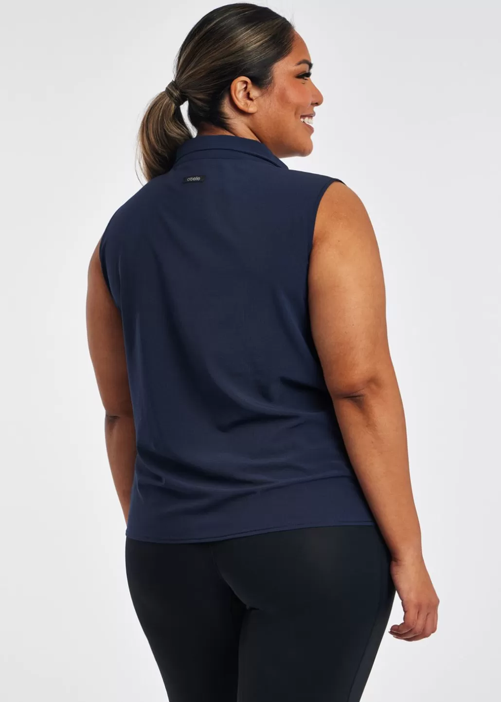 Oiselle Benjamina Button Sleeveless Store