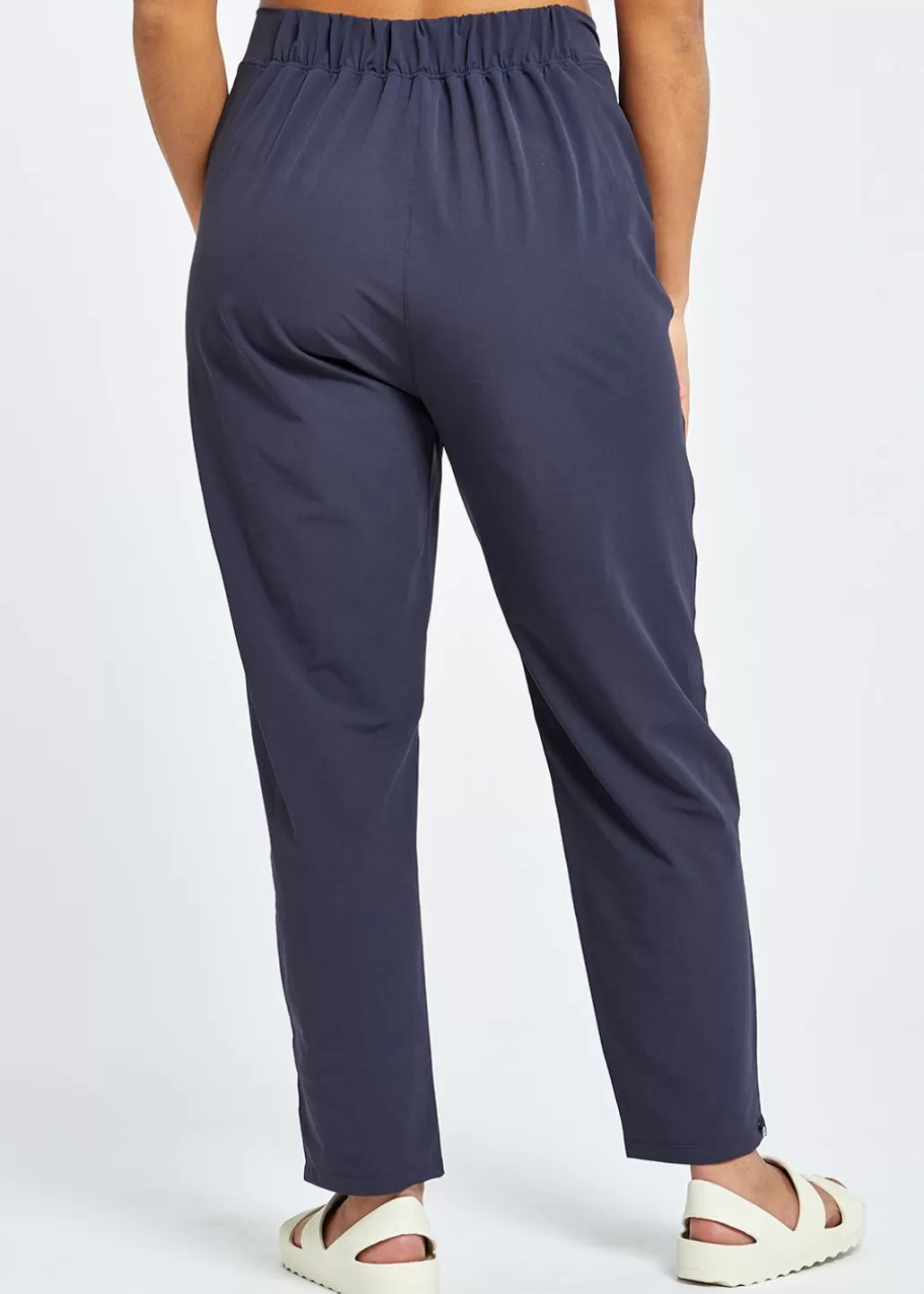 Oiselle Lauren Feeling Bookish Pants Flash Sale