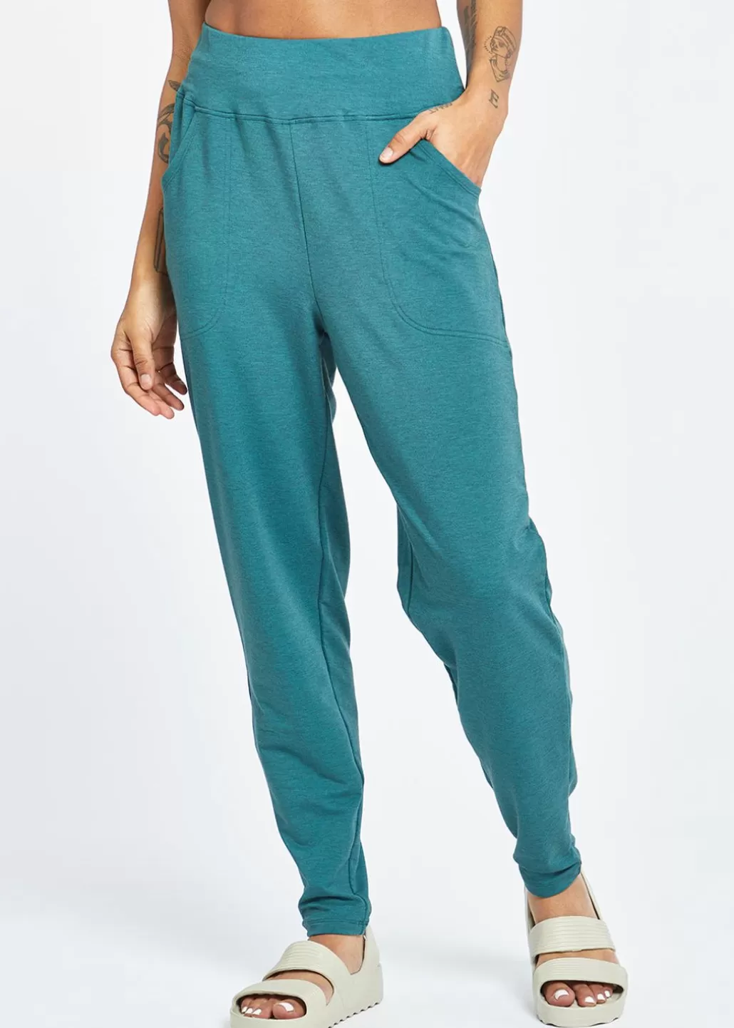 Oiselle Wyomia Track Pants Shop